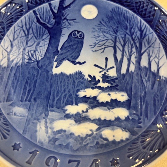 1970-1975 Royal Copenhagen Denmark Christmas Plates Lot of 6 - Picture 6 of 7